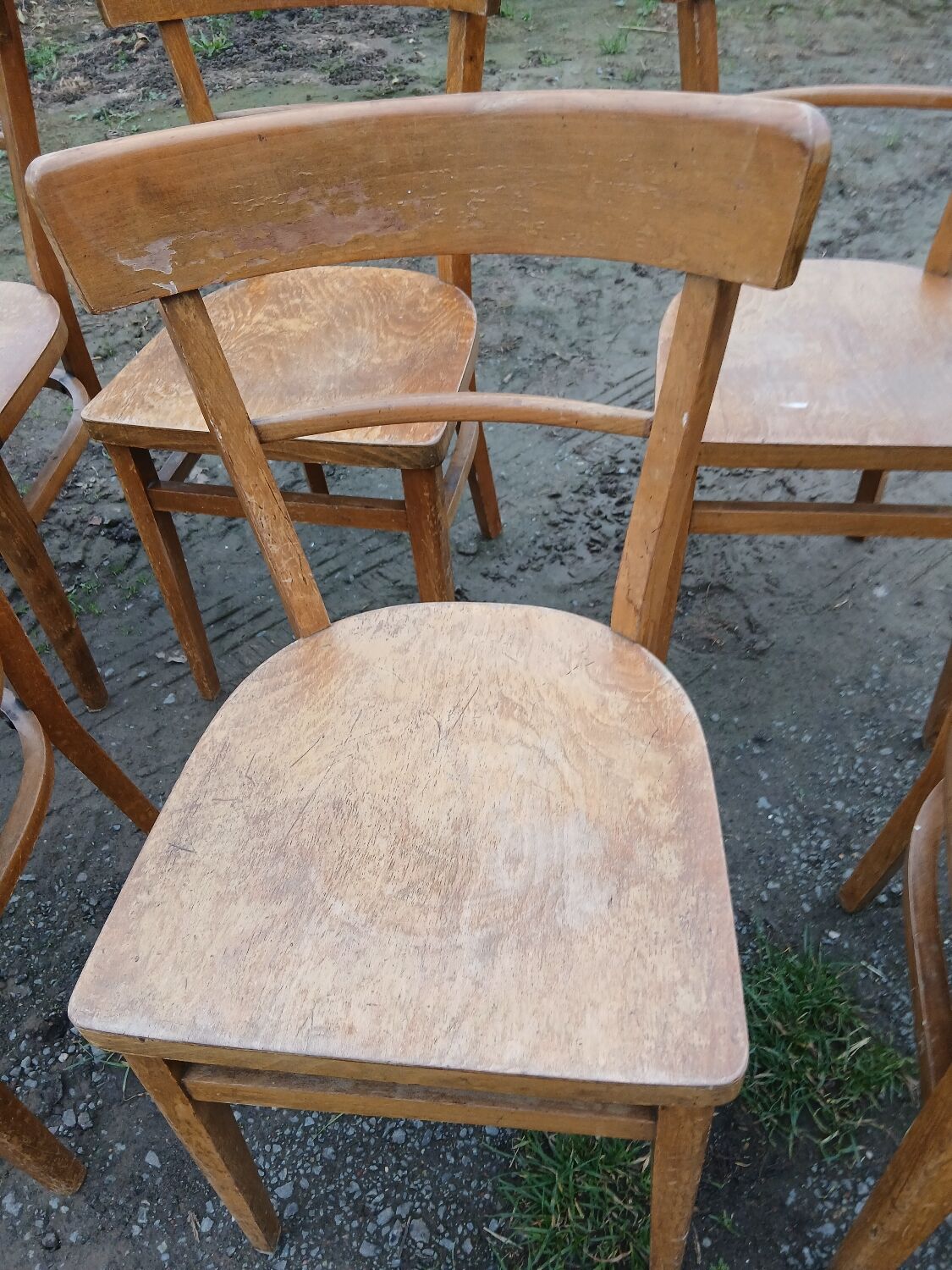 Chaises de bistrot