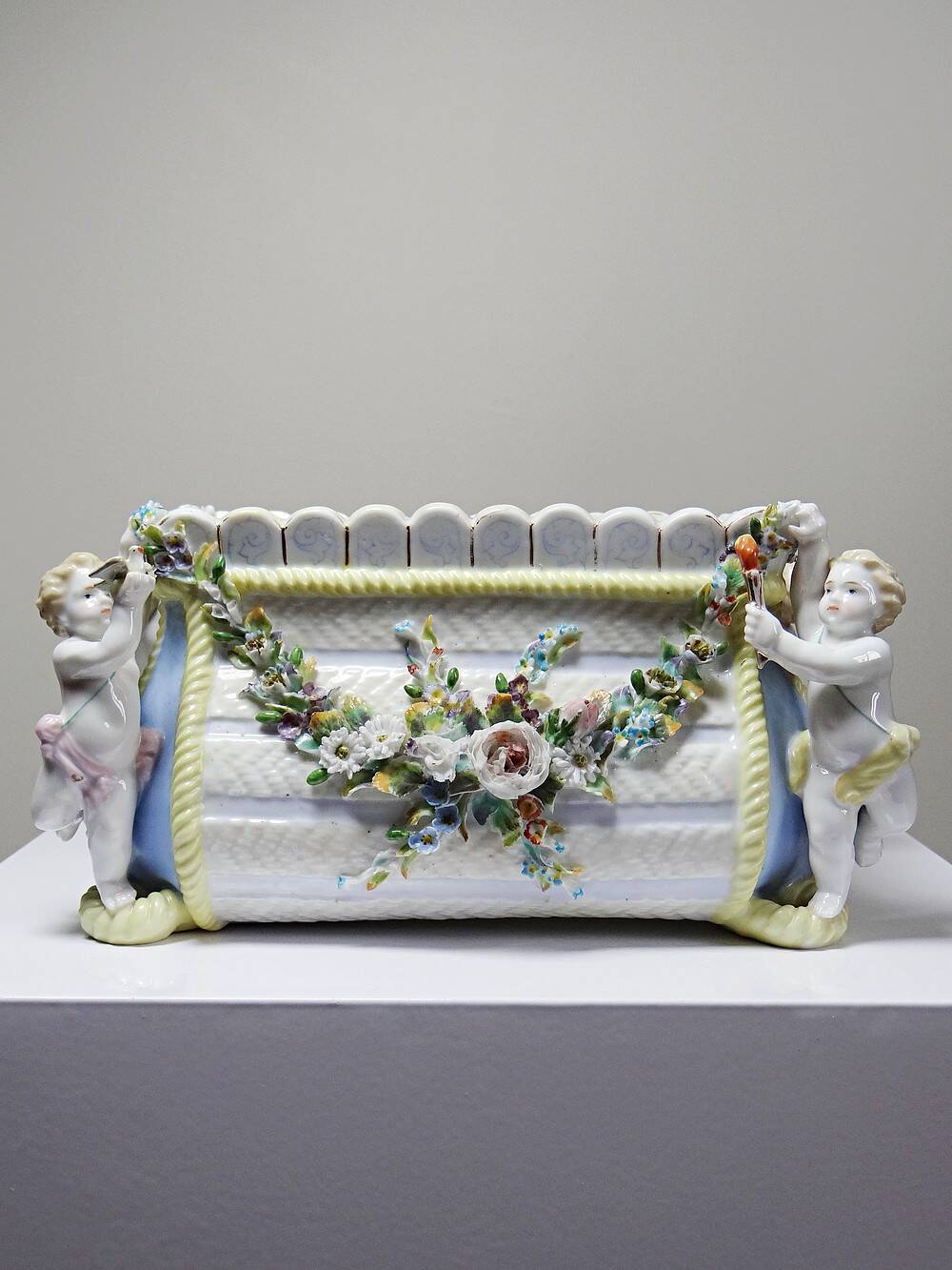 Small antique German porcelain planter Putti 19th century Meissen style