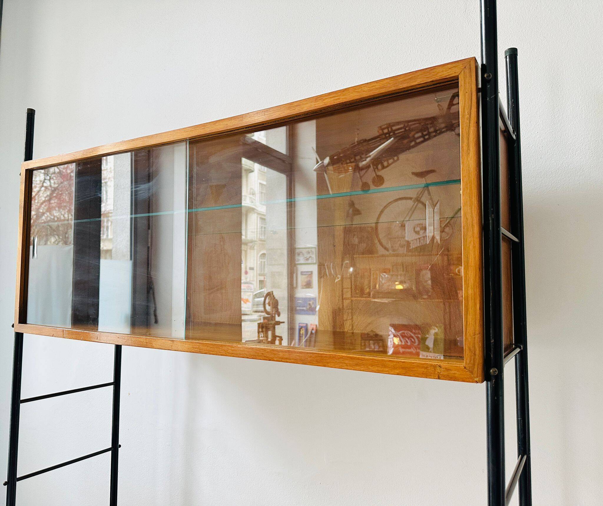 Mid-Century ladder shelving unit from the 1950s–60s