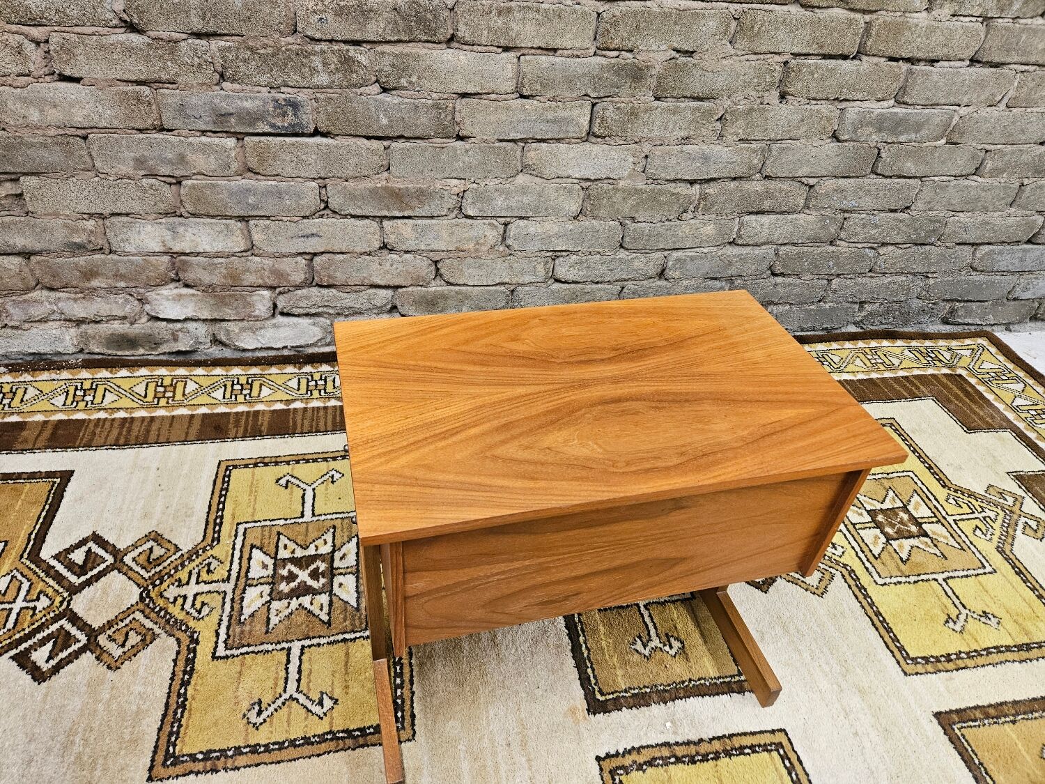 Small Scandinavian bedside table 1960 vintage