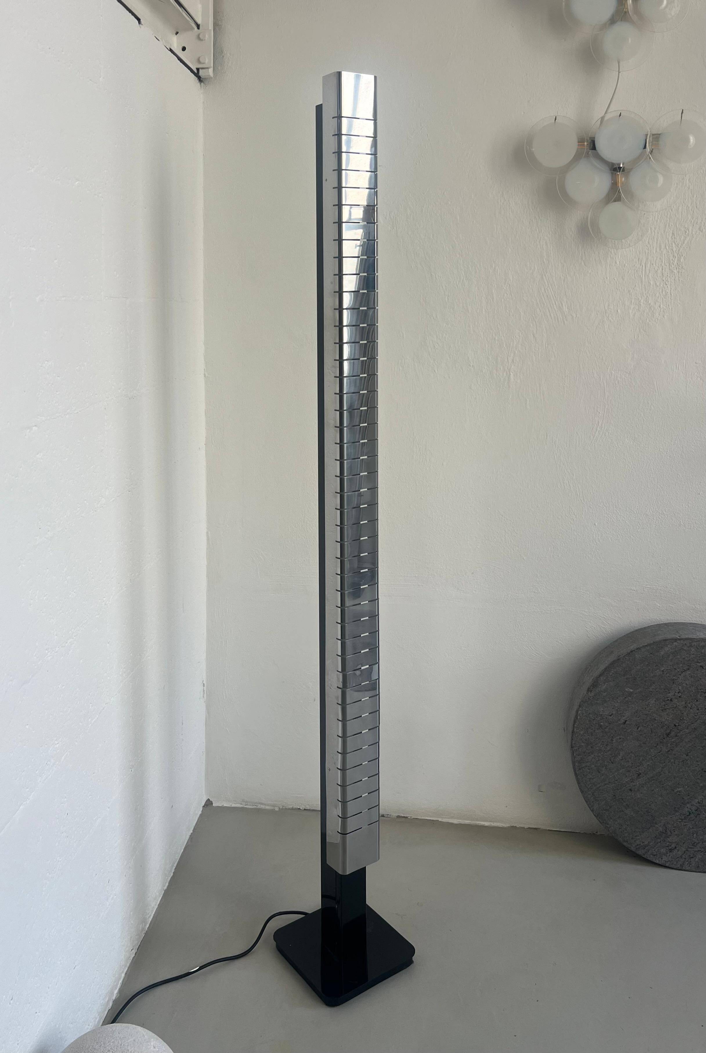 Italian Mid-Century Lamperti Floor Lamp, Sculpted in Chrome, 1960s