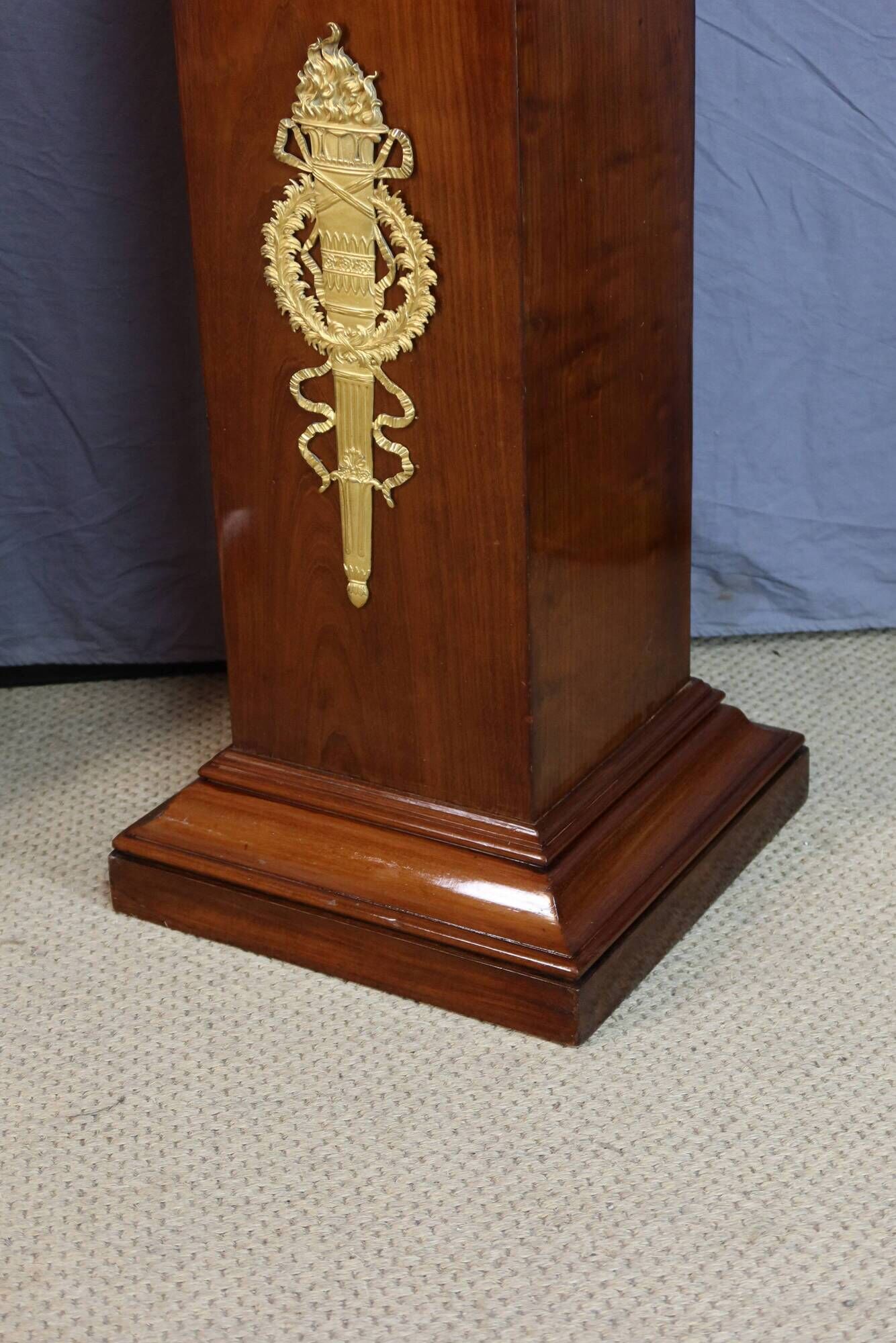 Empire stools