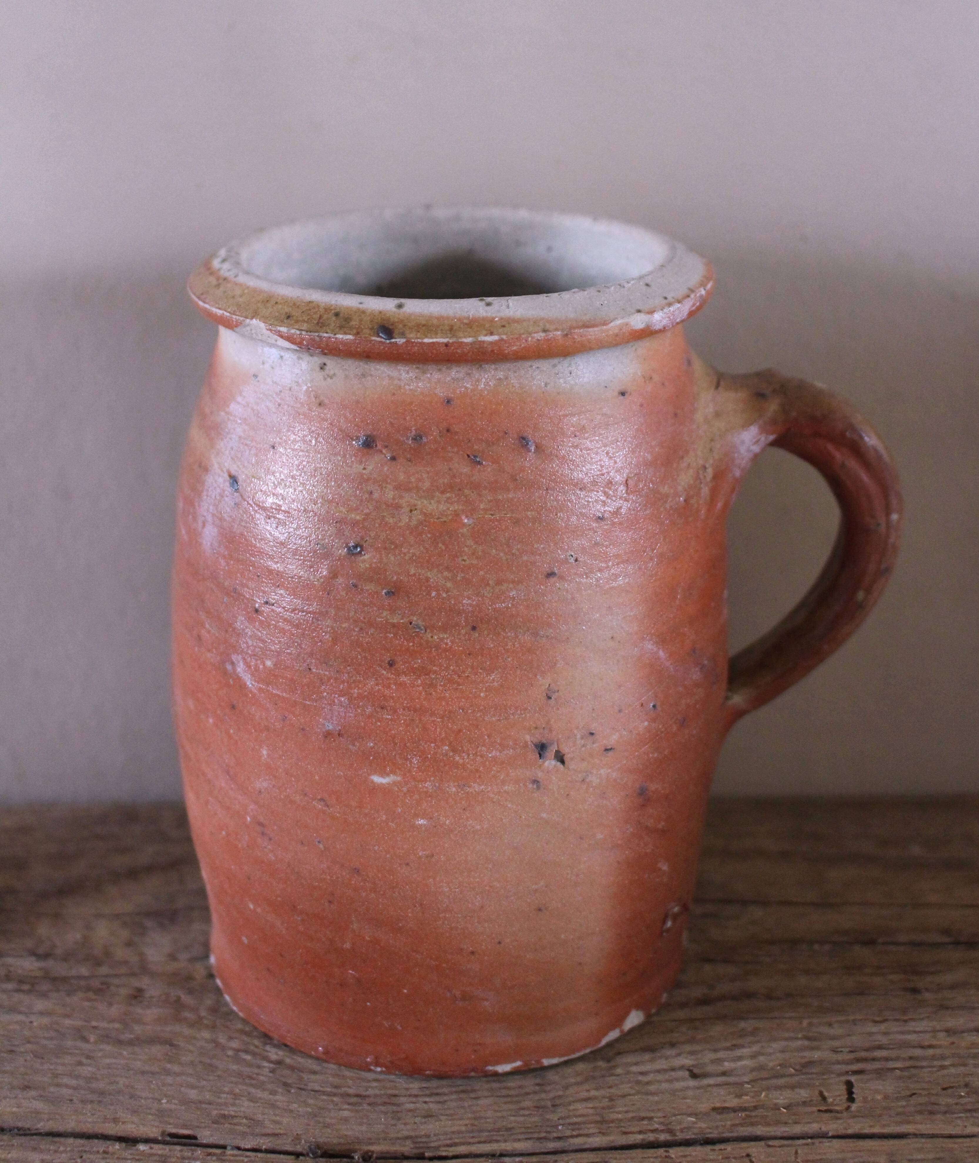 Round-handled terracotta pot vase