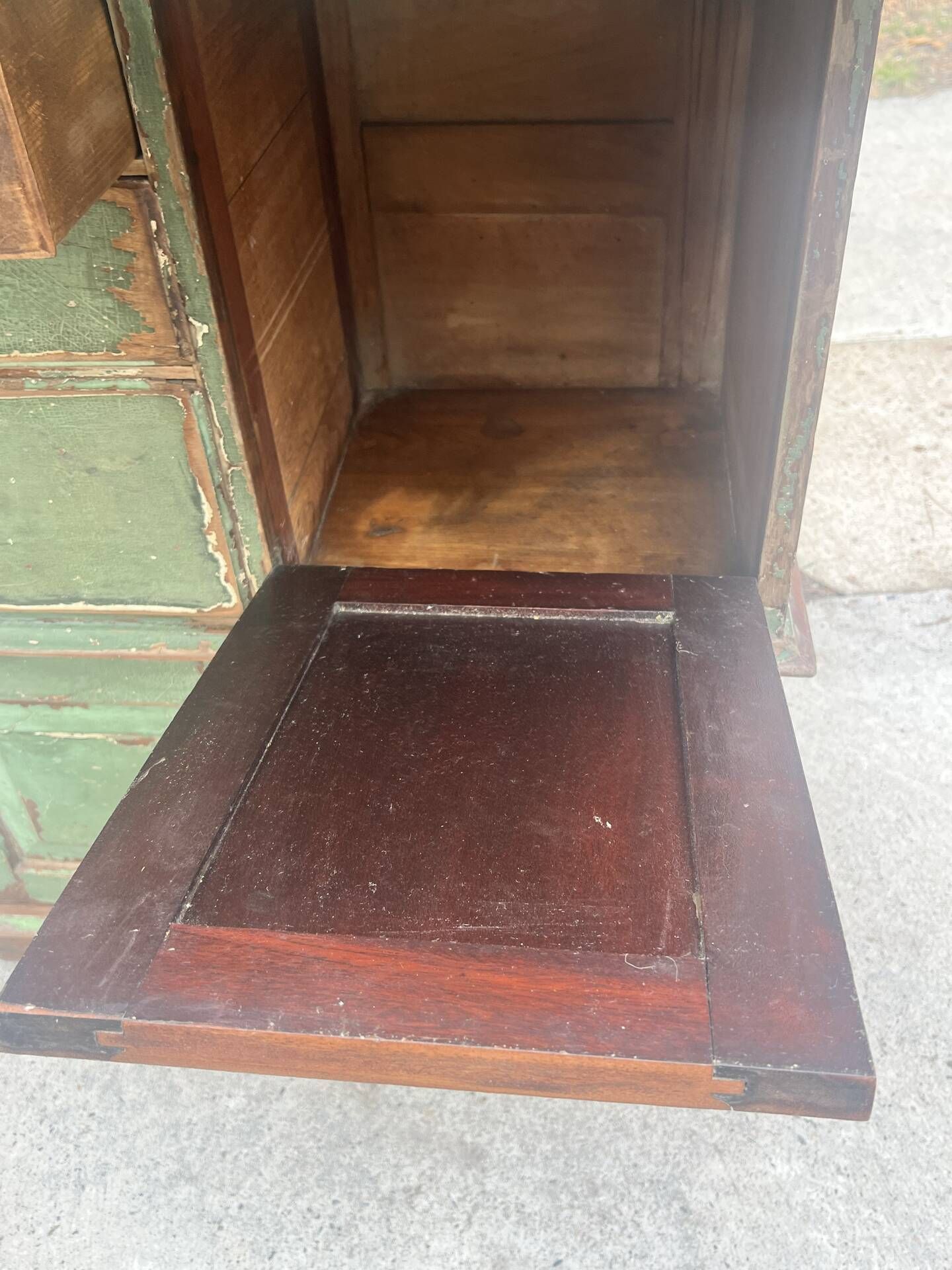 Rare antique dental cabinet The Cabinet Company no. 53 in mahogany.