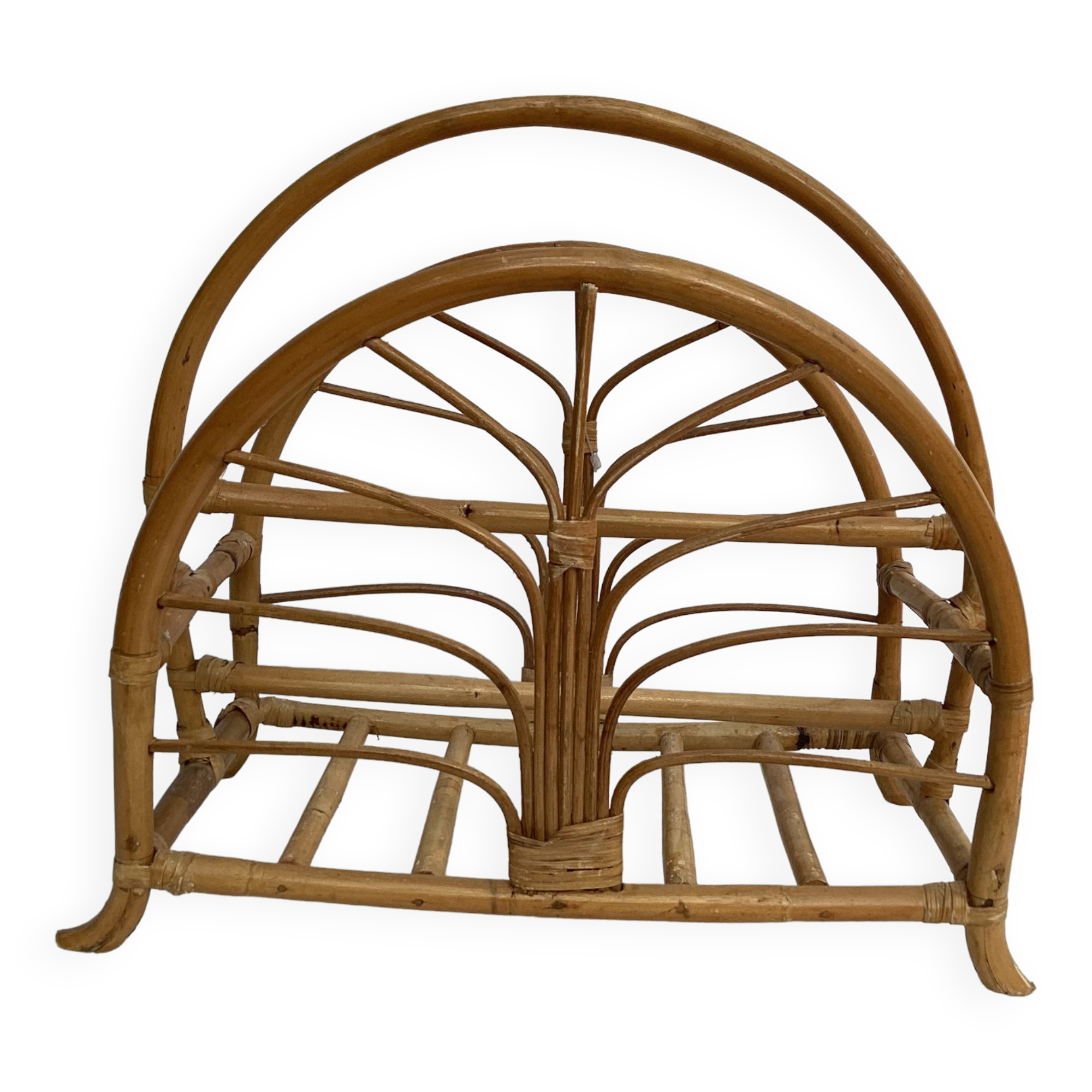 Rattan magazine holder