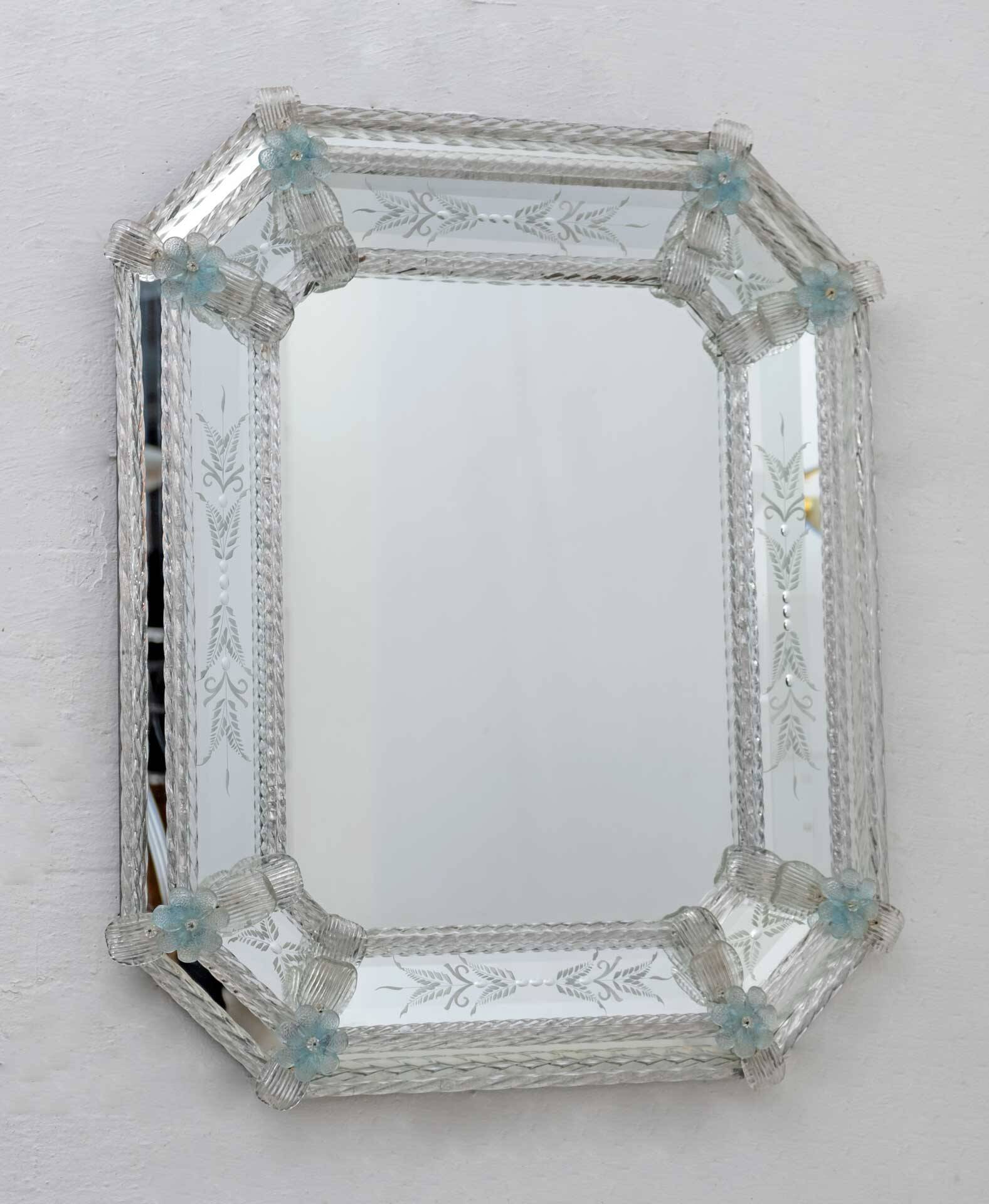 Miroir octogonal en verre de Murano vénitien du XXe siècle, décoré de fleurs