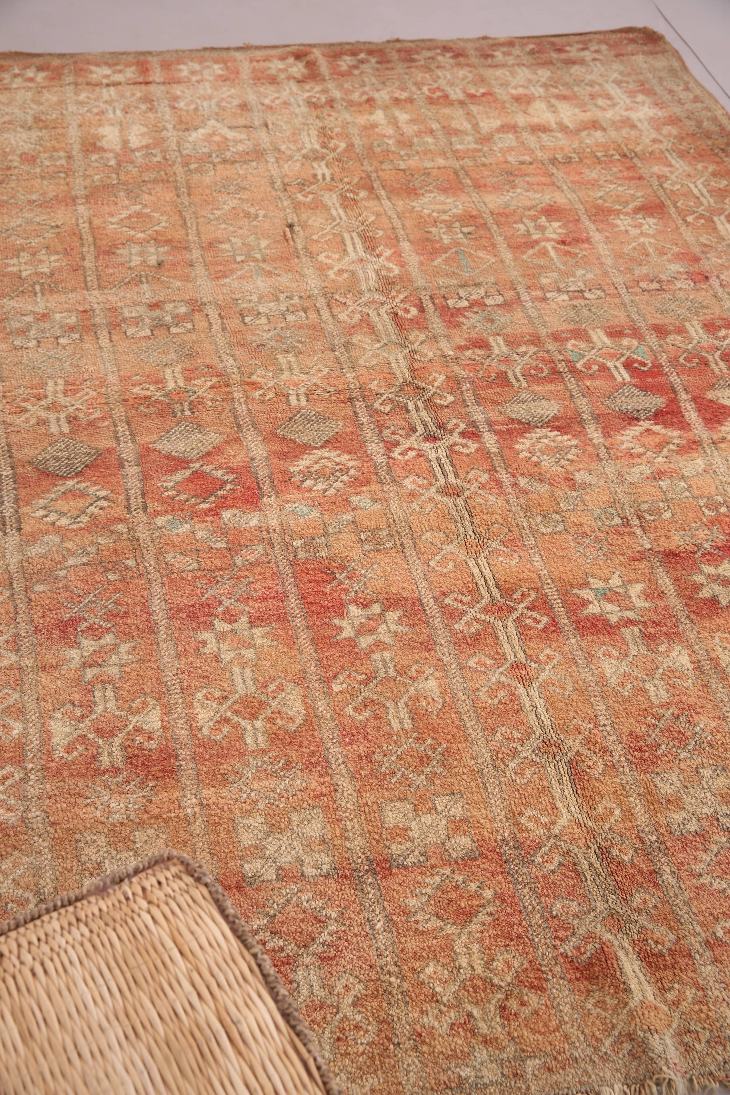 Vintage Moroccan Rug 177 x 242 cm- Authentic berber rug - Wool Rug Handmade