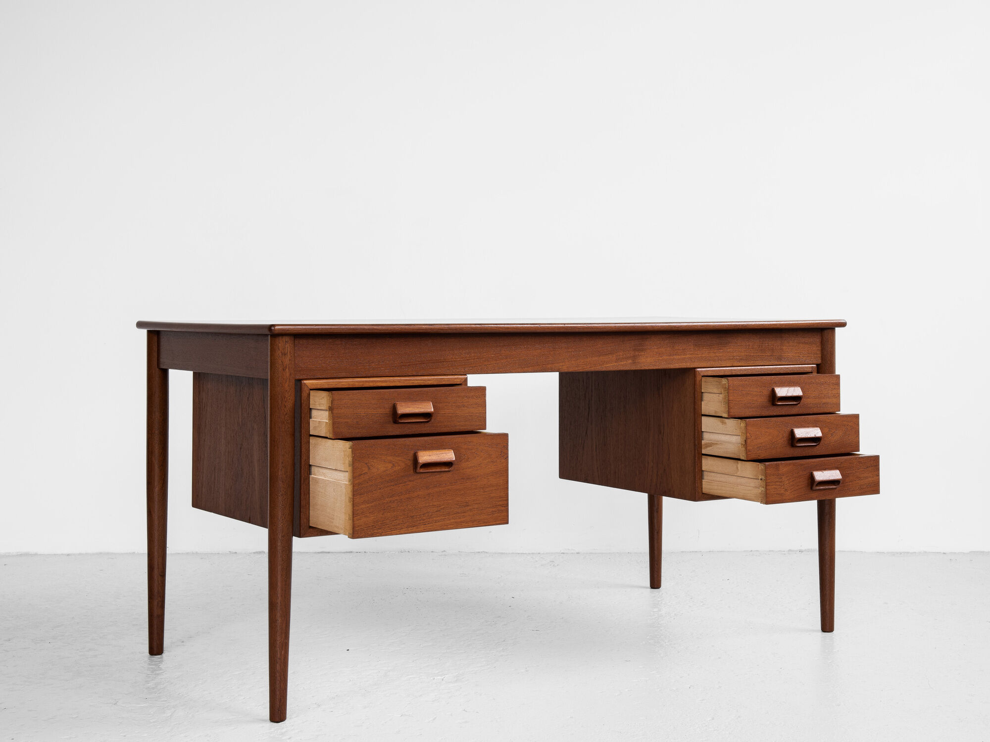 Danish desk in teak by Børge Mogensen for Søborg 1960s