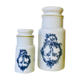 Apothecary pots