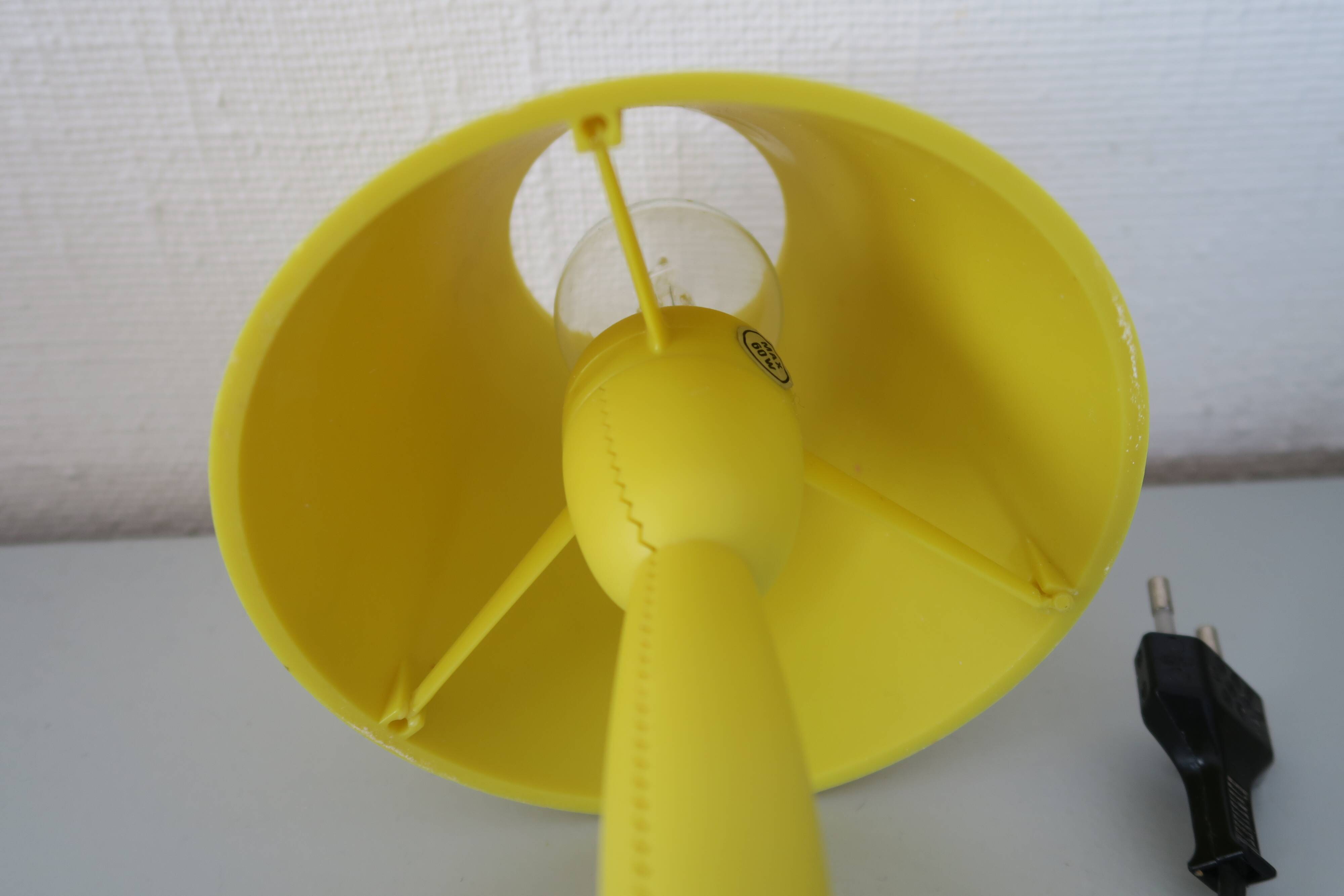 Philippe Starck lamp Miss Sissi Flos Design 1991