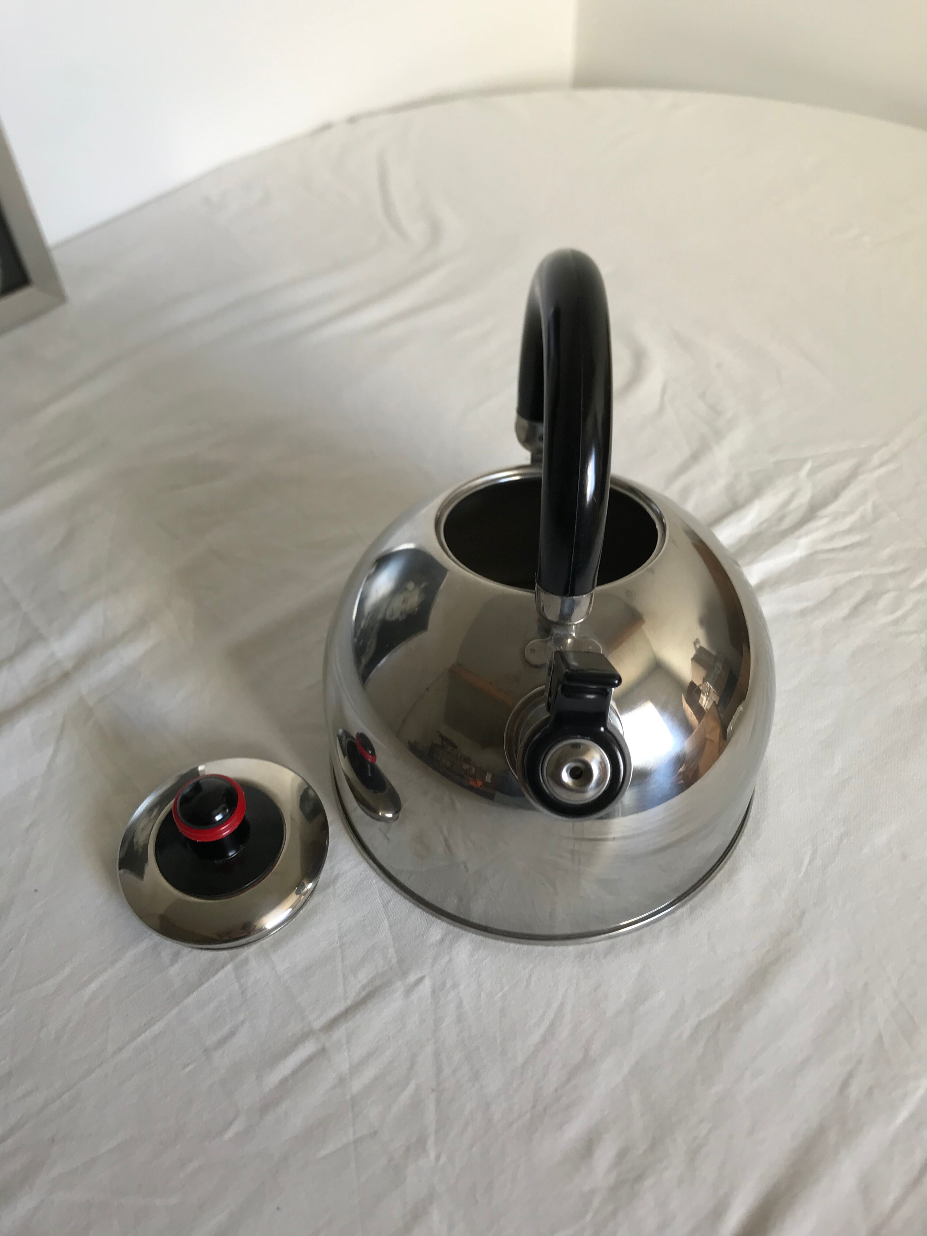 Stainless steel teapot