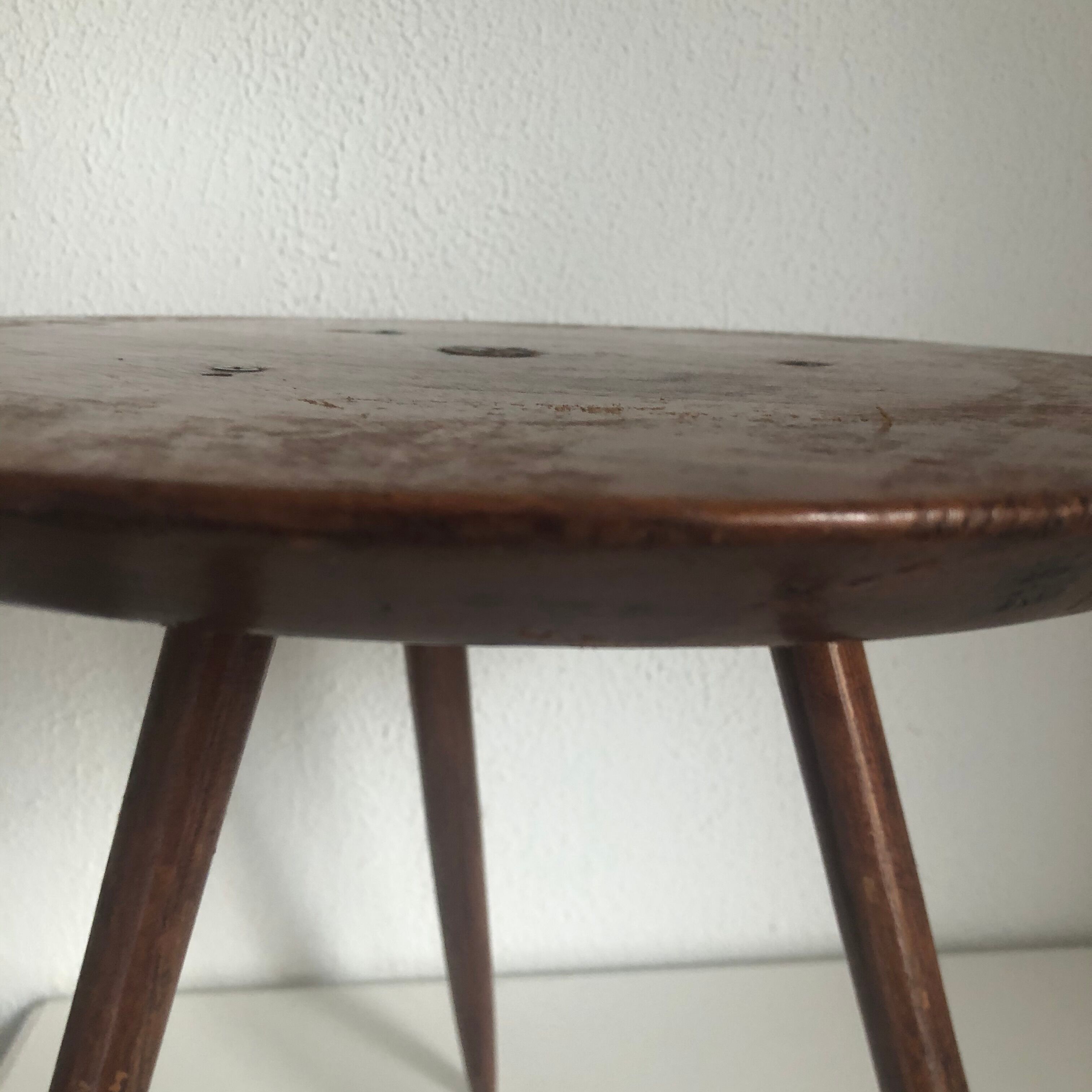Table basse tripode guéridon ronde bois vintage 1950 - 35 cm