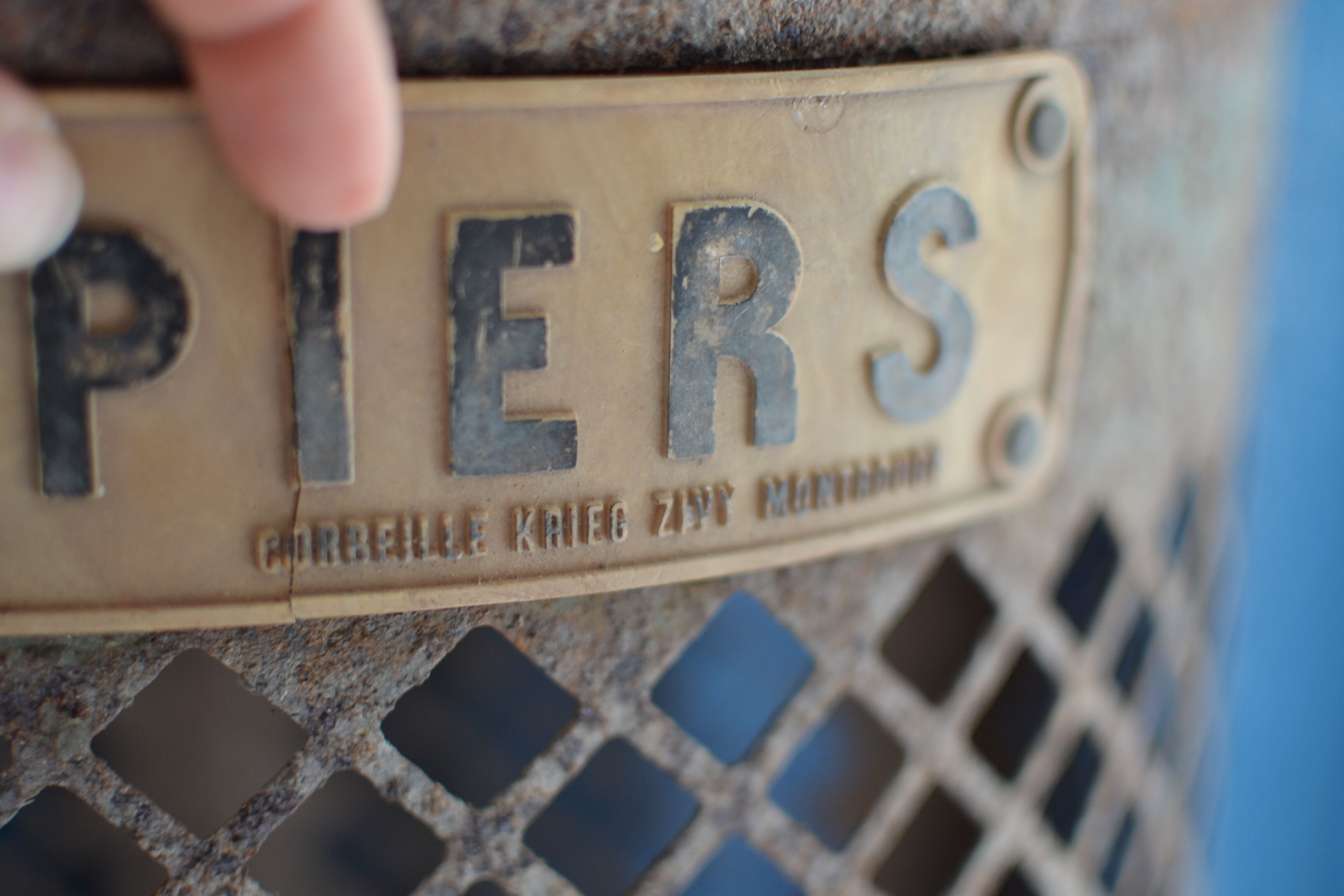 Old paper bin on rue Montrouge