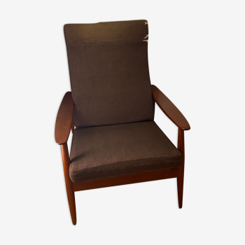 Scandinavian armchair in vintage teak