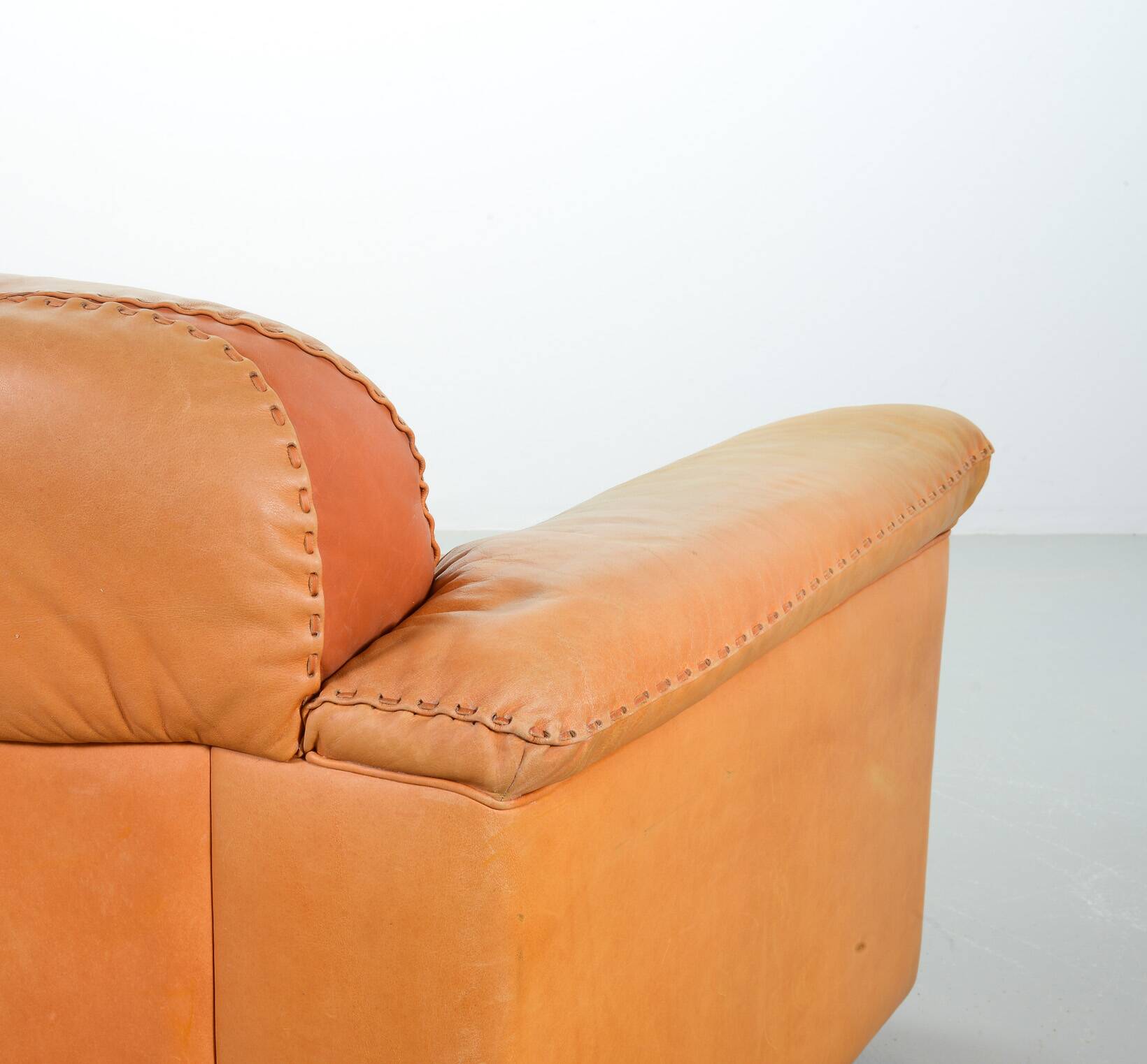 Striking De Sede DS101 Cognac Leather Lounge Chair DS17. Switzerland, 1970s