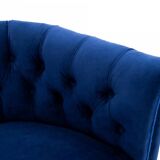 Fauteuil ancien, Europe du Nord, début du XXe siècle. Après rénovation.