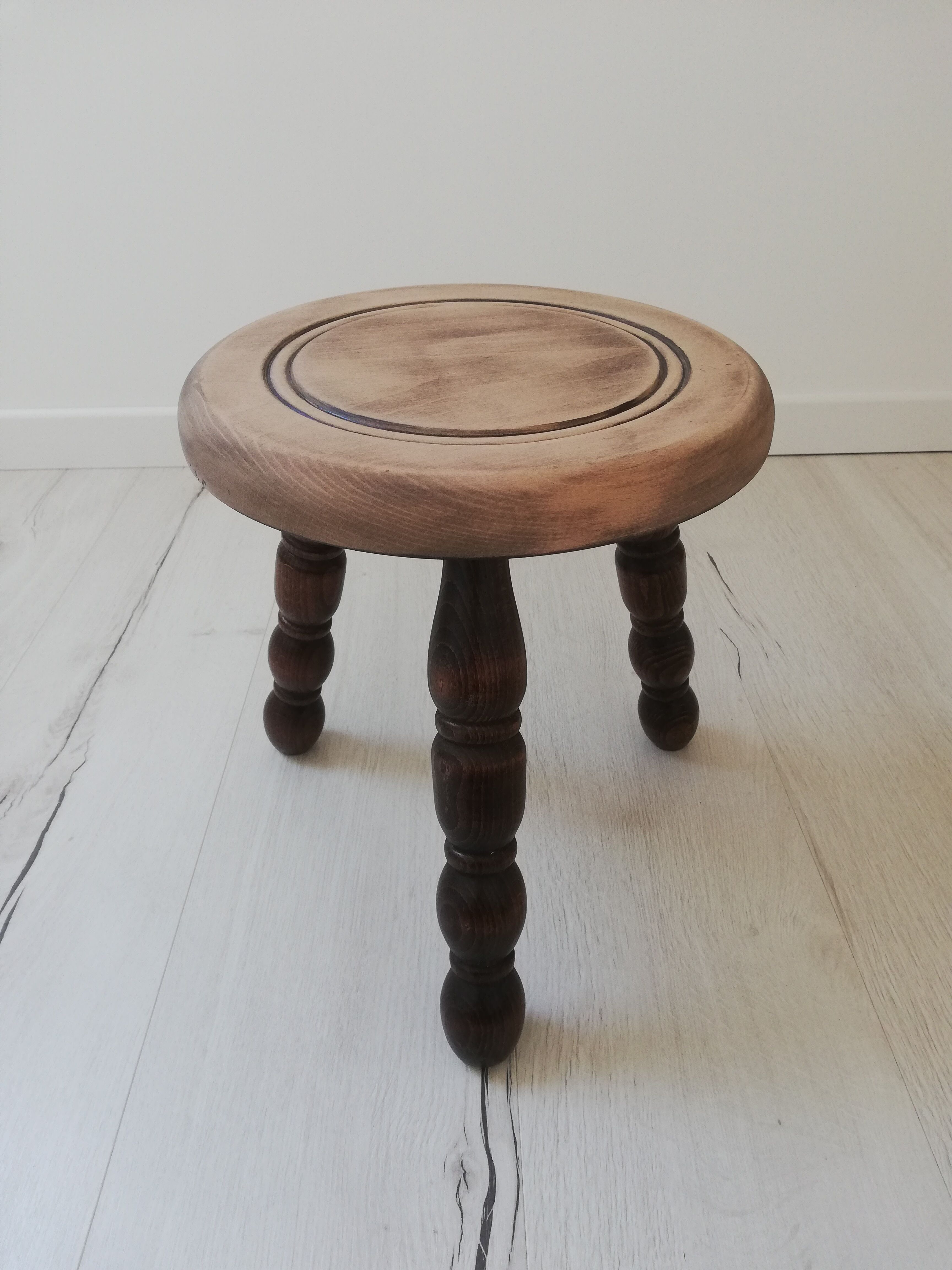 Vintage tripod stool