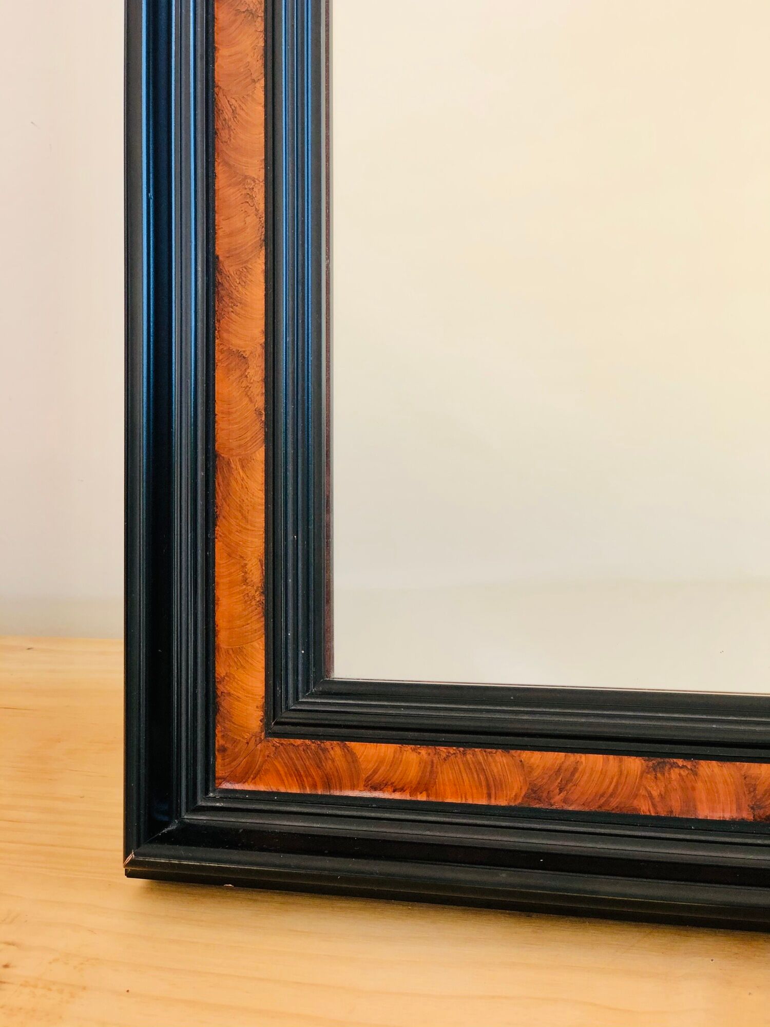 Old wall mirror 72 x 52 cm in black wood and faux mahogany