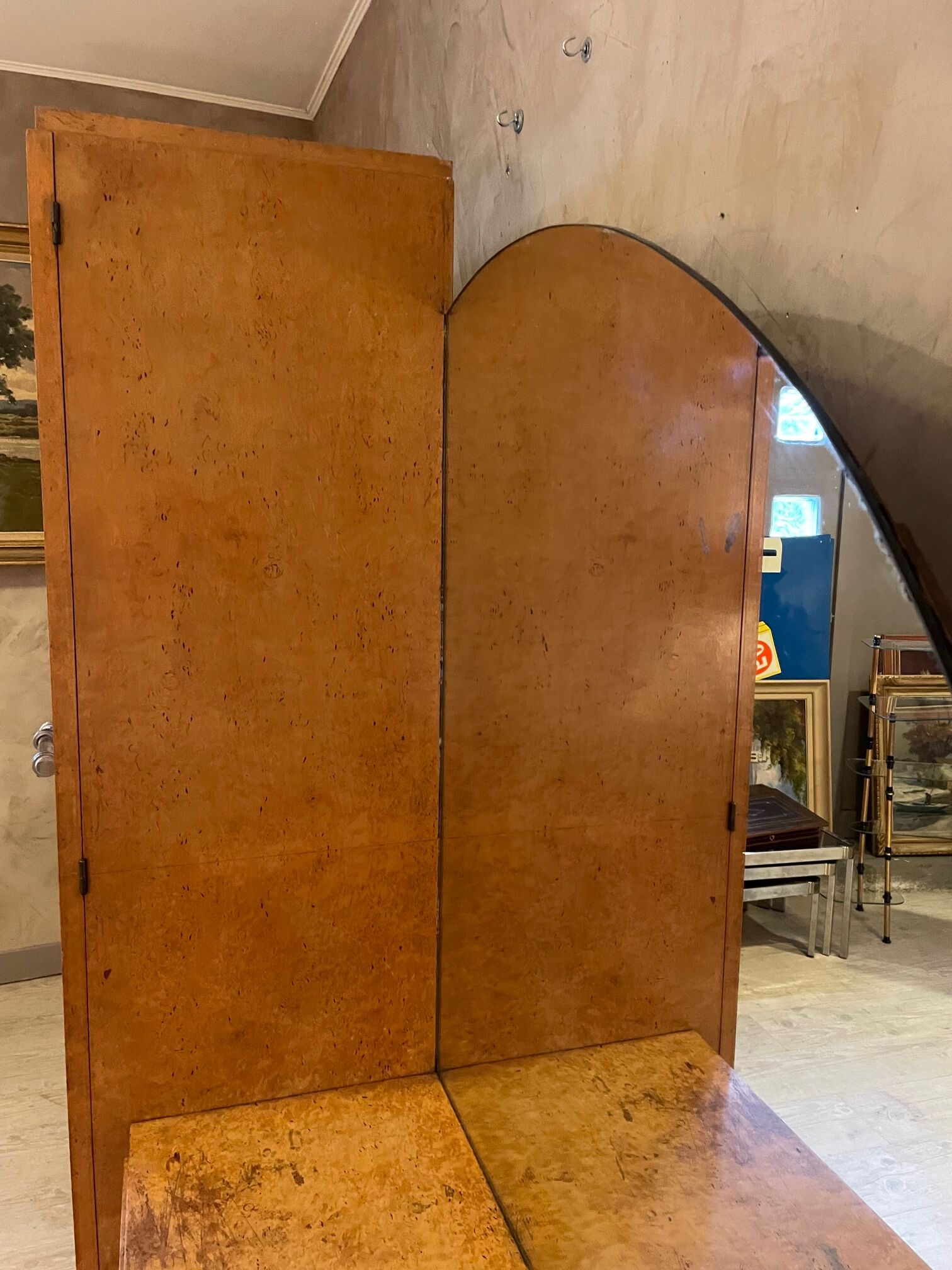 Armoire art deco