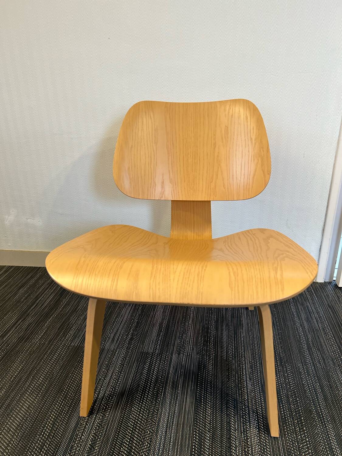 LCW Ray and Charles Eames armchair