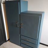 Armoire asymetrique bleu vintage