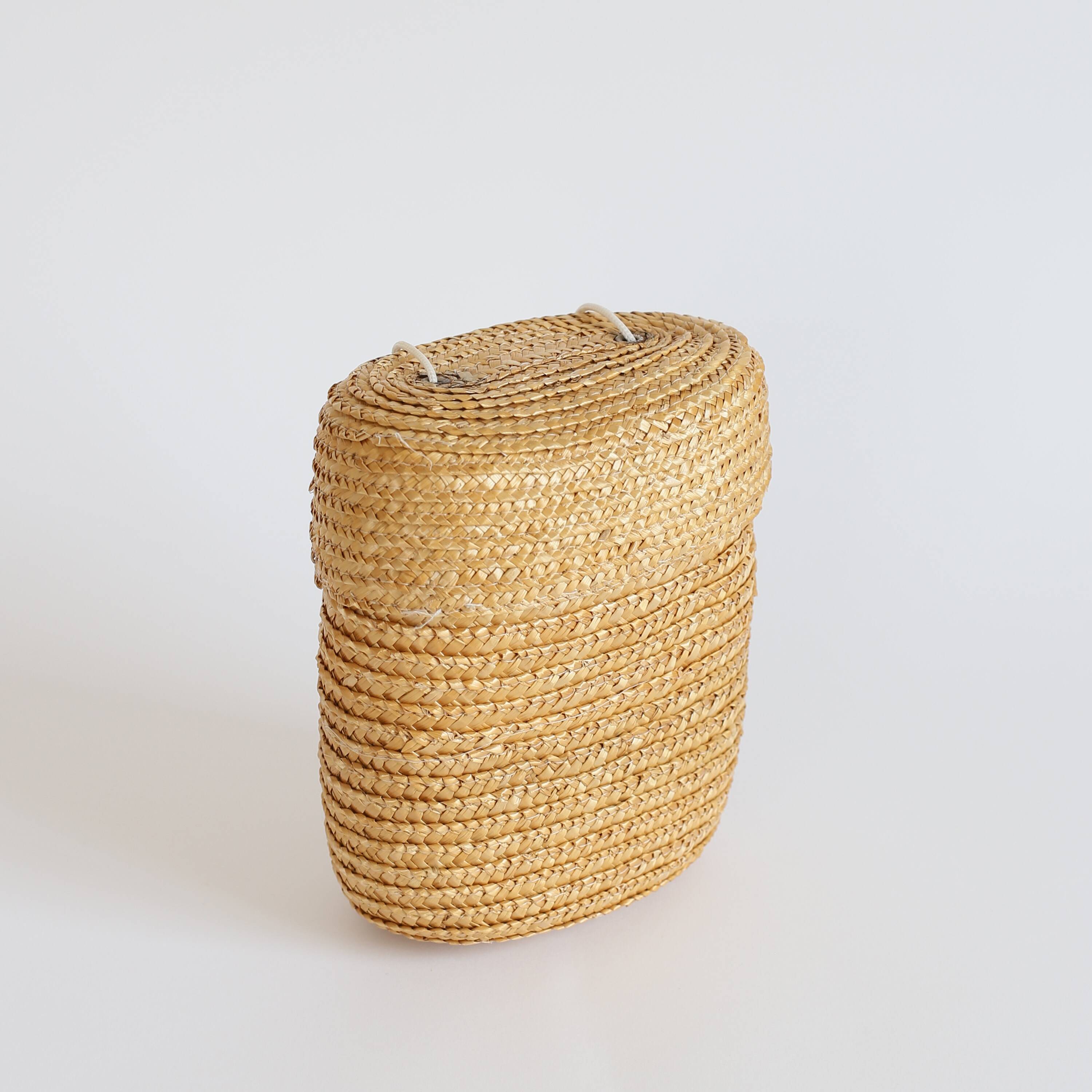 Small basket / woven bag