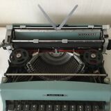 Typewriter olivette lettera 32