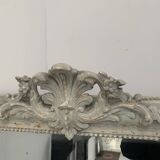 Miroir de style Louis XV en bois et stuc patiné XIX siècle