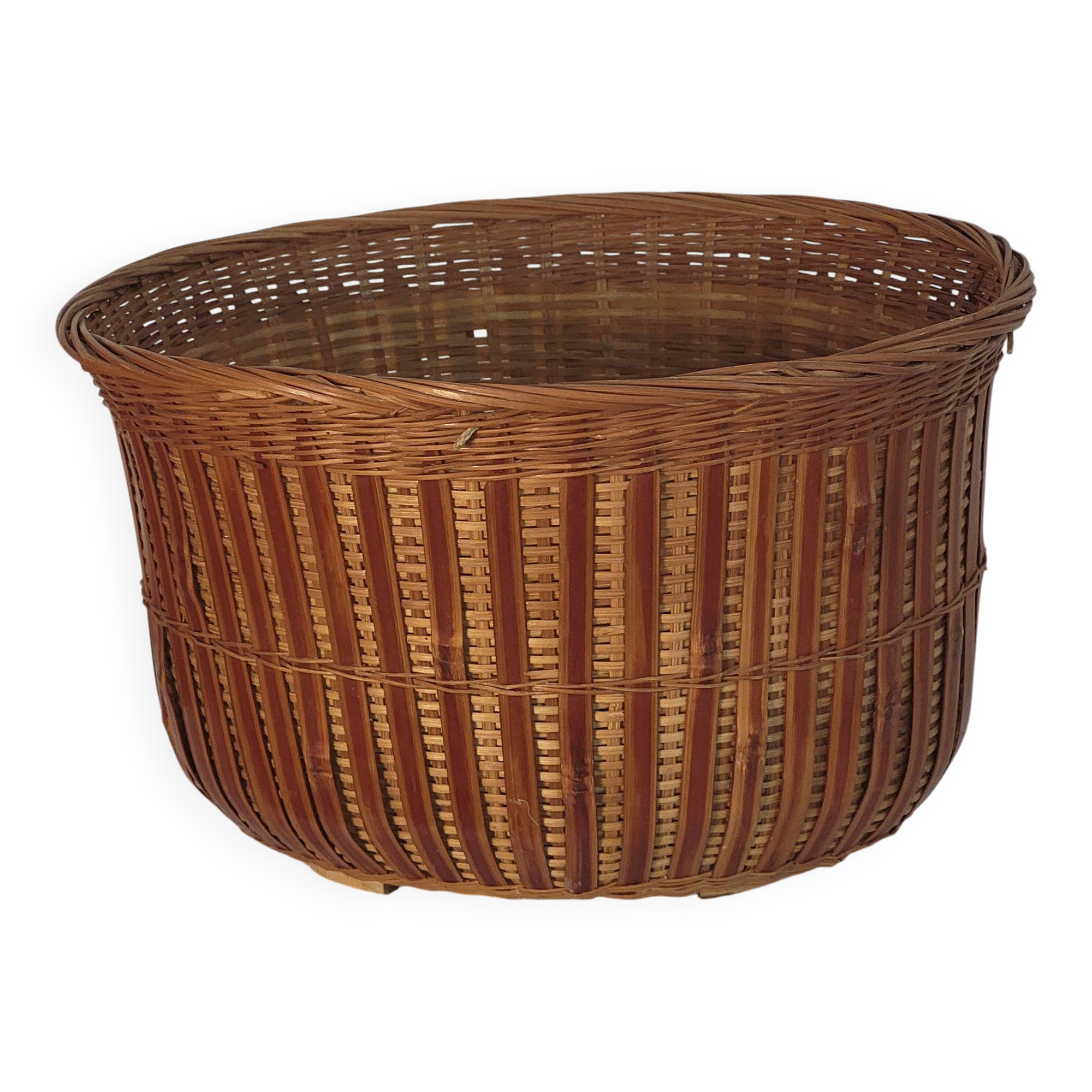 Rattan plant pot