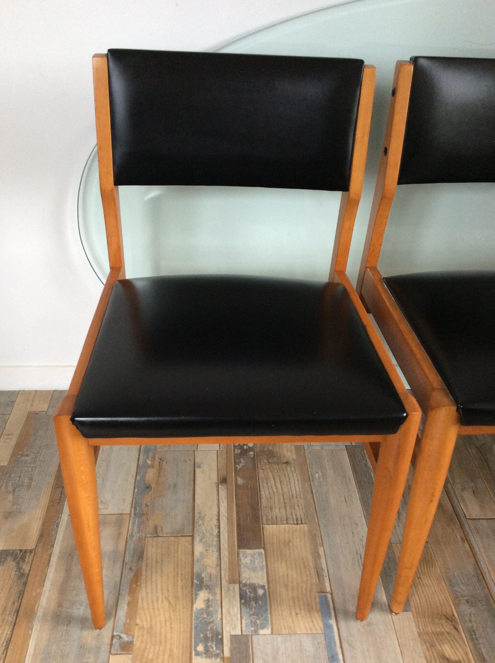 Pair of scandinavian chairs from the 60/70