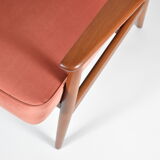 Mid-century modern pink velvet armchair, designer M. Zielinski, 1960s, Poland