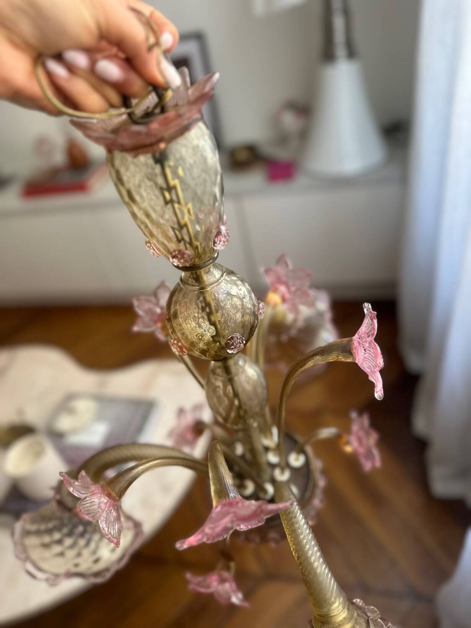 Murano glass chandelier Venetian flowers, circa 1950/1970 pink yellow