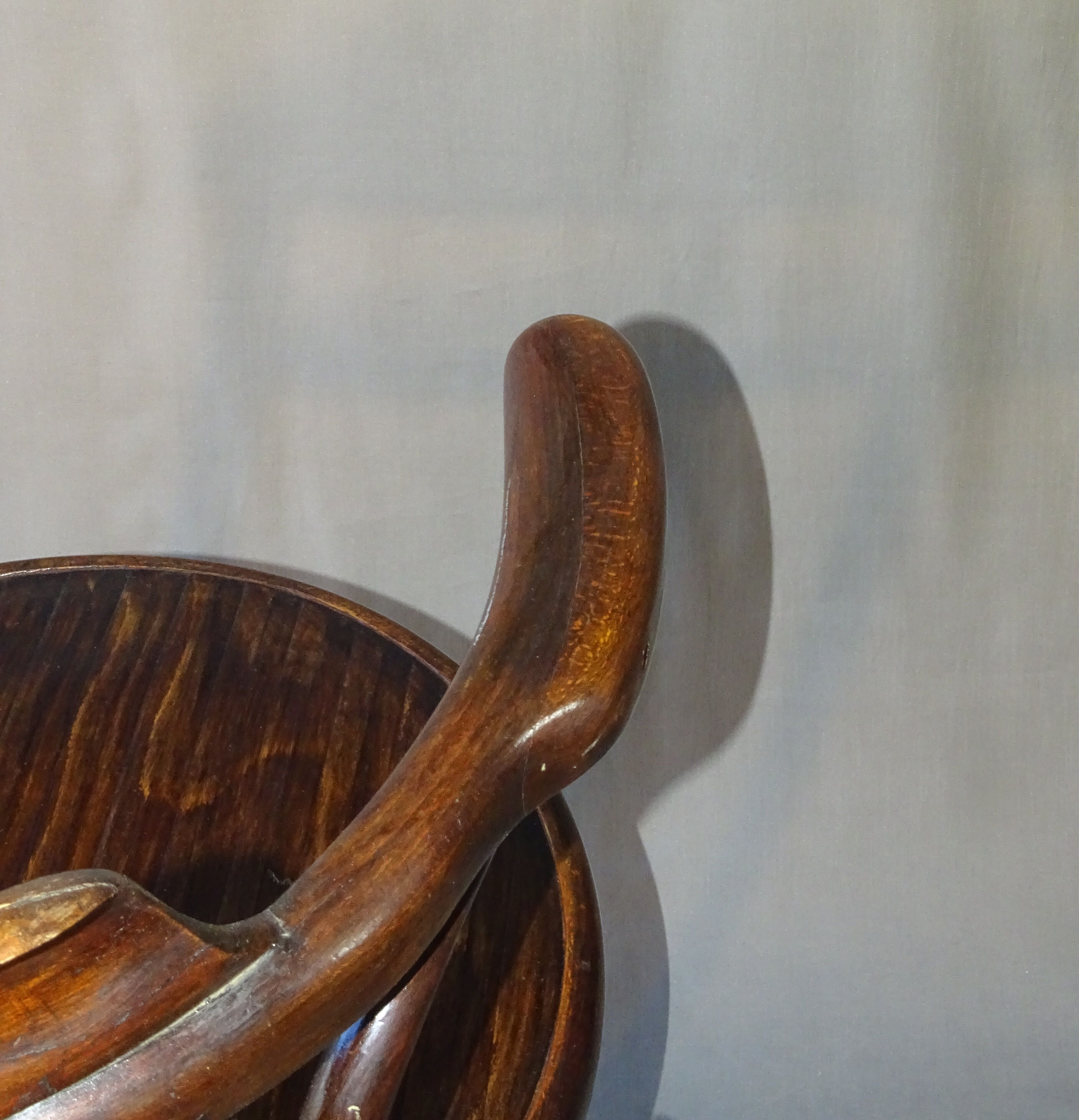 Wooden-curved office chair by Ungvar1900