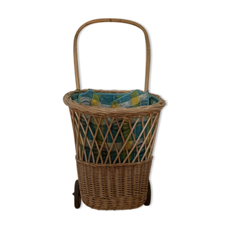 Wicker basket on wheels