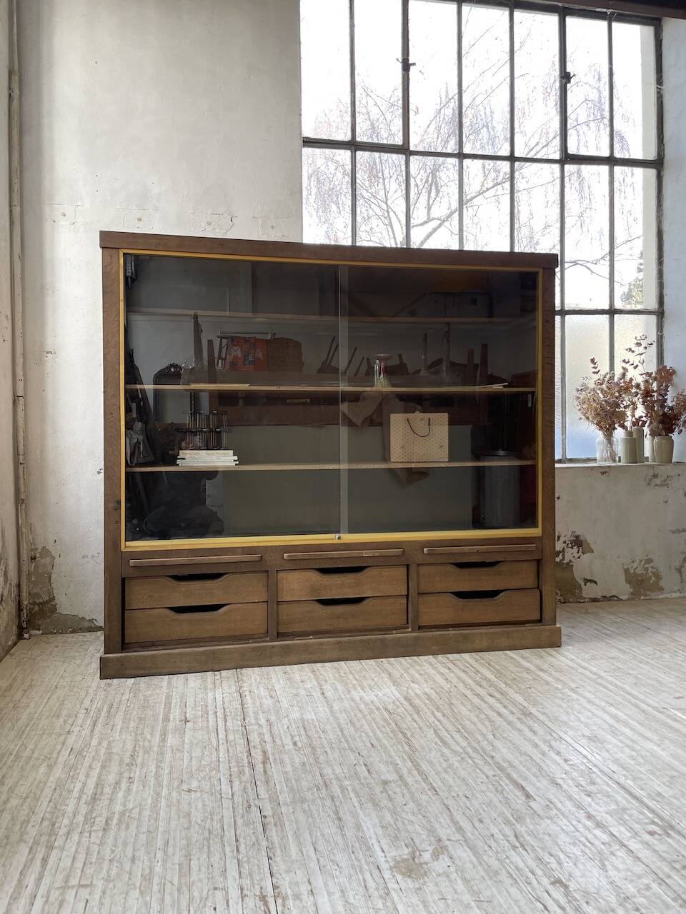 XXL oak display cabinet furniture