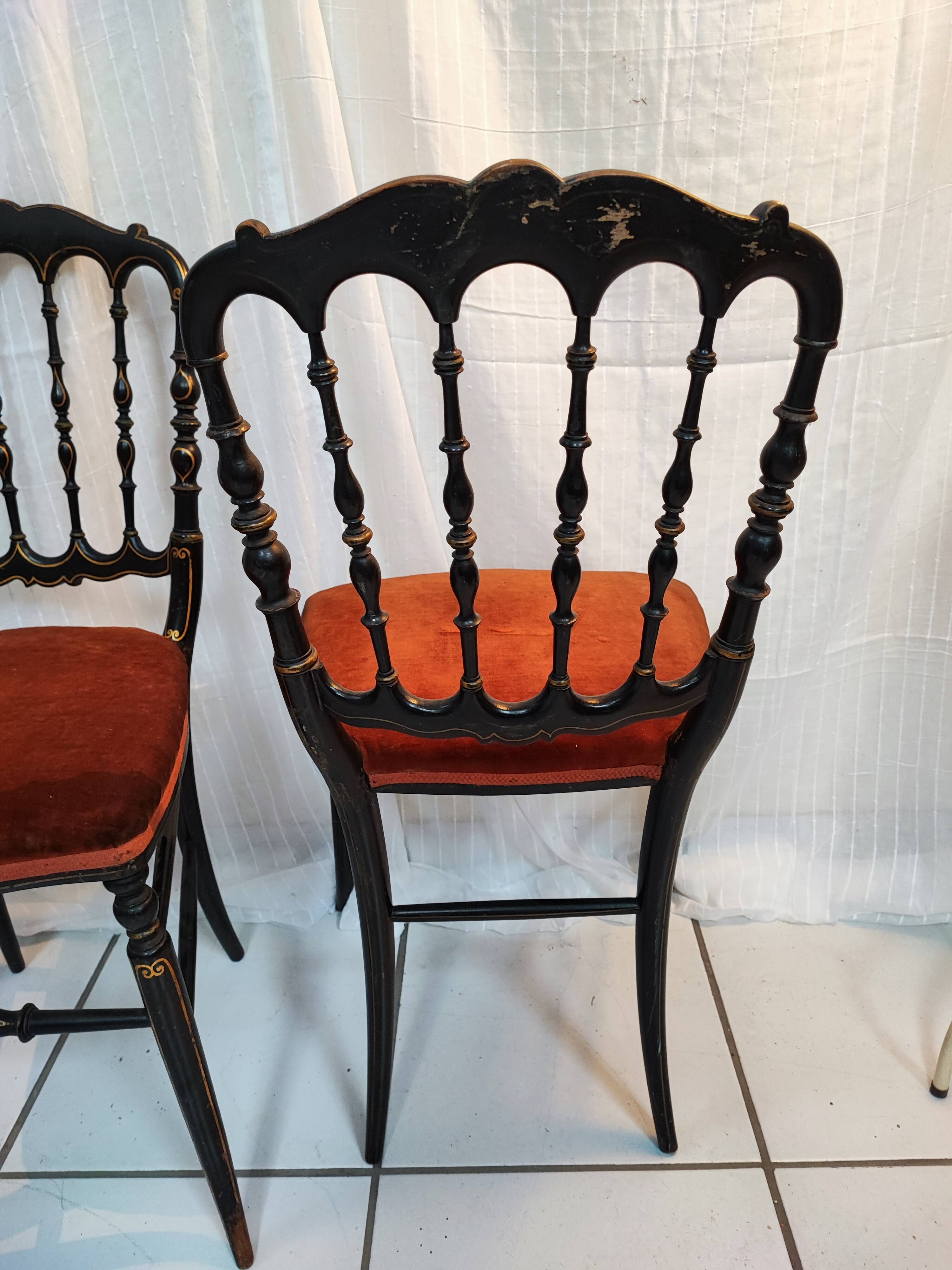 Paire de chaises Napoléon III modèle Opéra