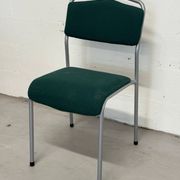 Lot de 5 chaises vintage empilables vertes rembourrées