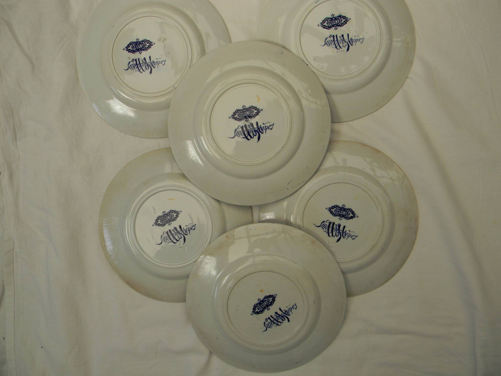 Lot de 6 assiettes à dessert en faïence de sarreguemines. modèle cluny.