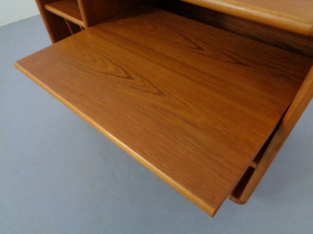 Small rollable teak media sideboard from Dyrlund, 1970s
