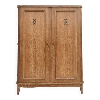 Armoire parisienne