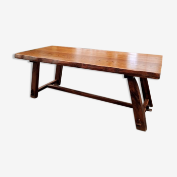 Aranjou brand table