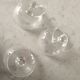 3 coupes à champagne en verre taillé