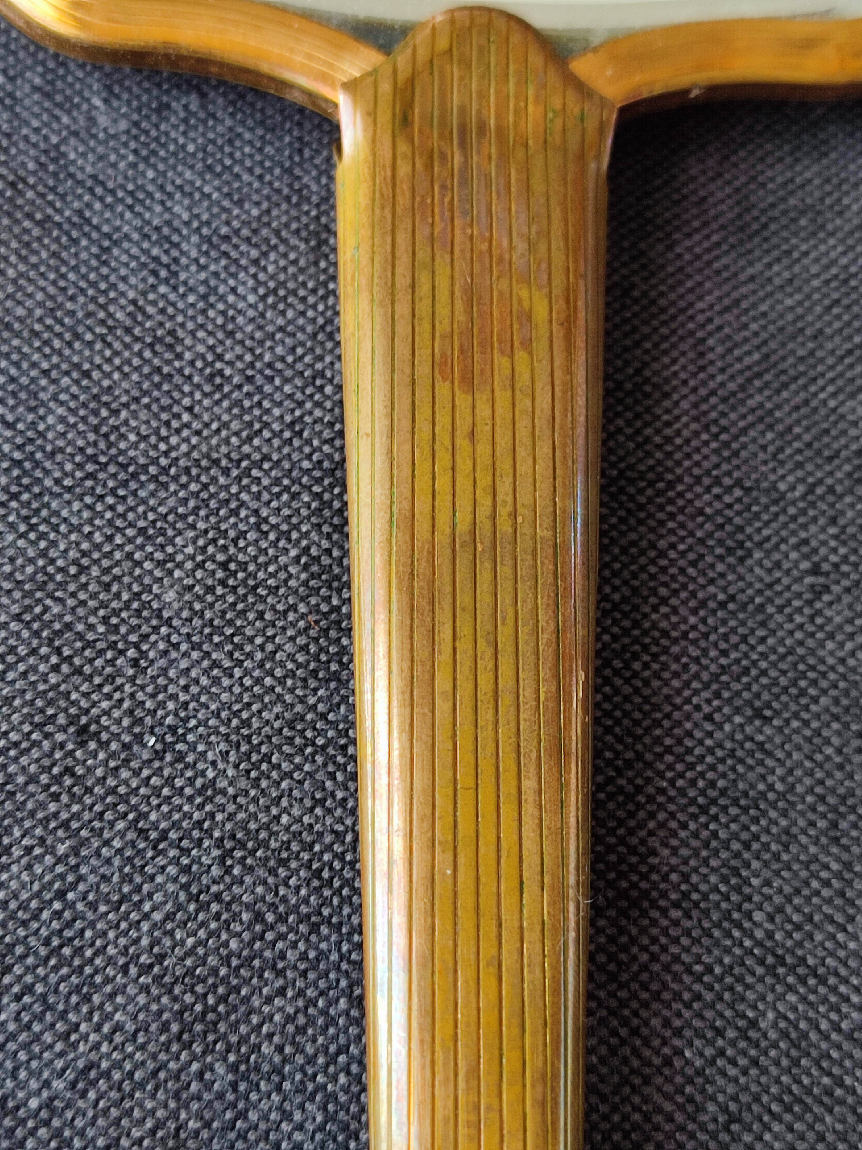 Miroir a main biseauté de taille moyenne art deco