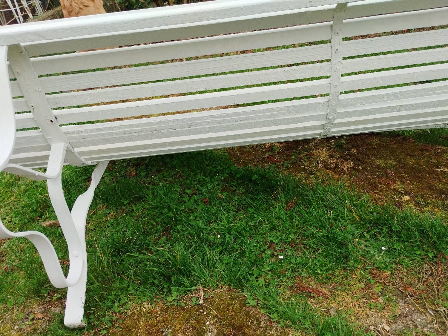 Banc de jardin ancien avec pieds en fer