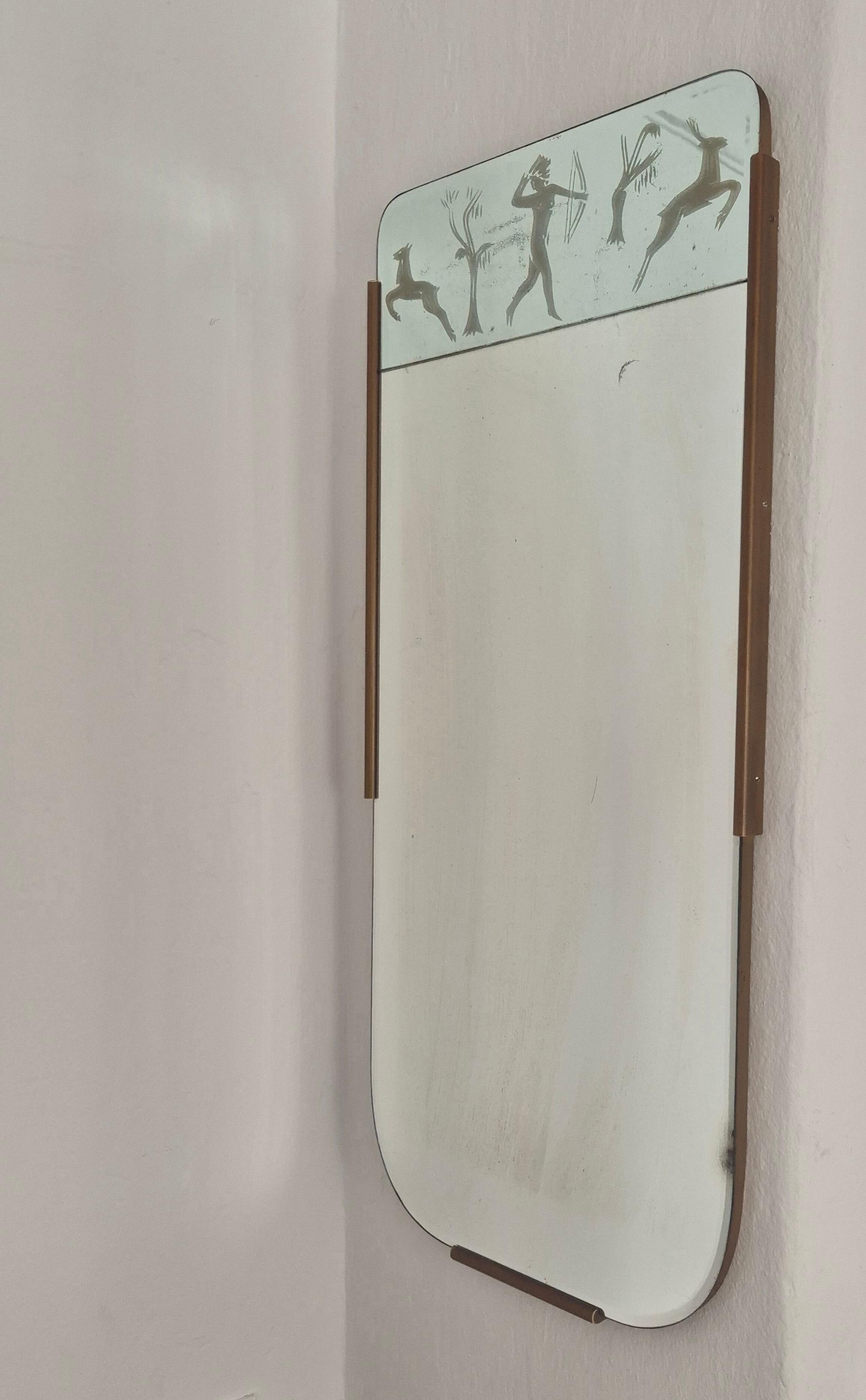 Miroir suédois Grace rare avec décor gravé de la chasseresse Diane et des cerfs.