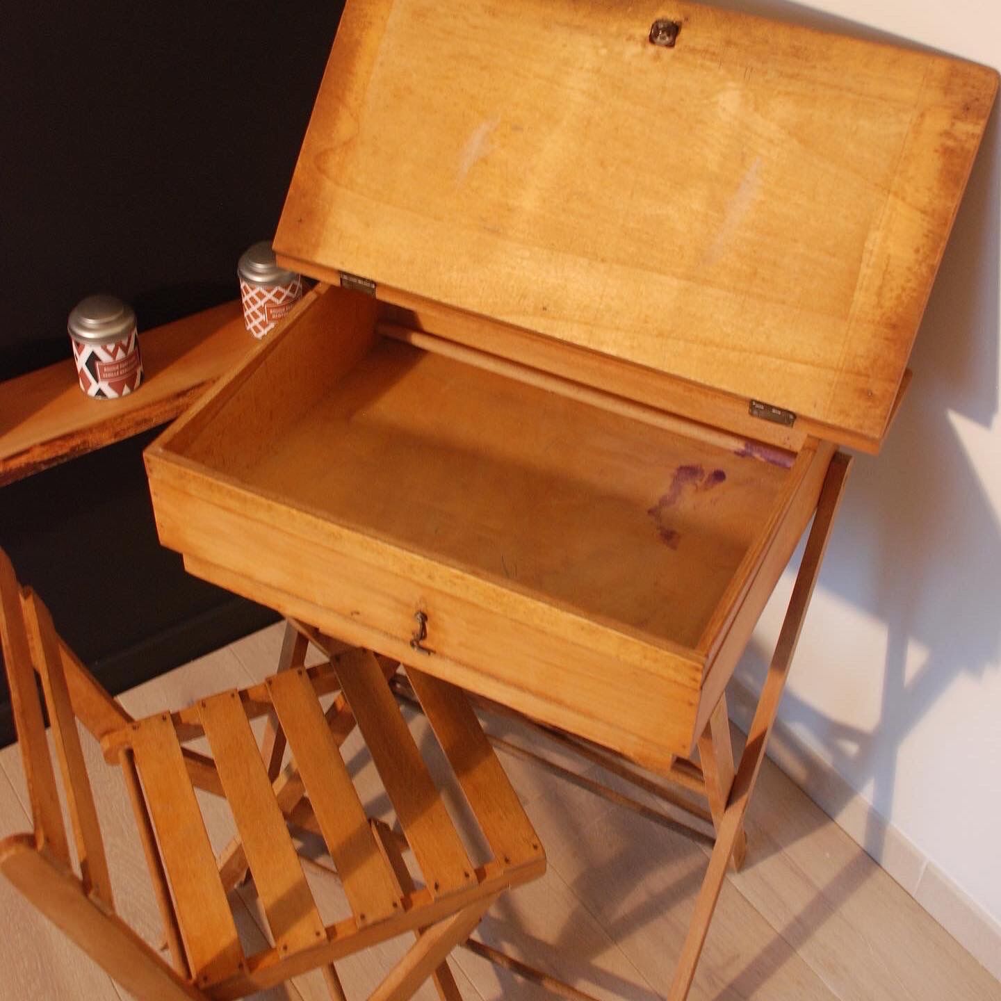 Set for children: Desk and chair - 50's