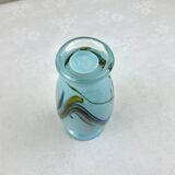 Petit vase en verre coloré