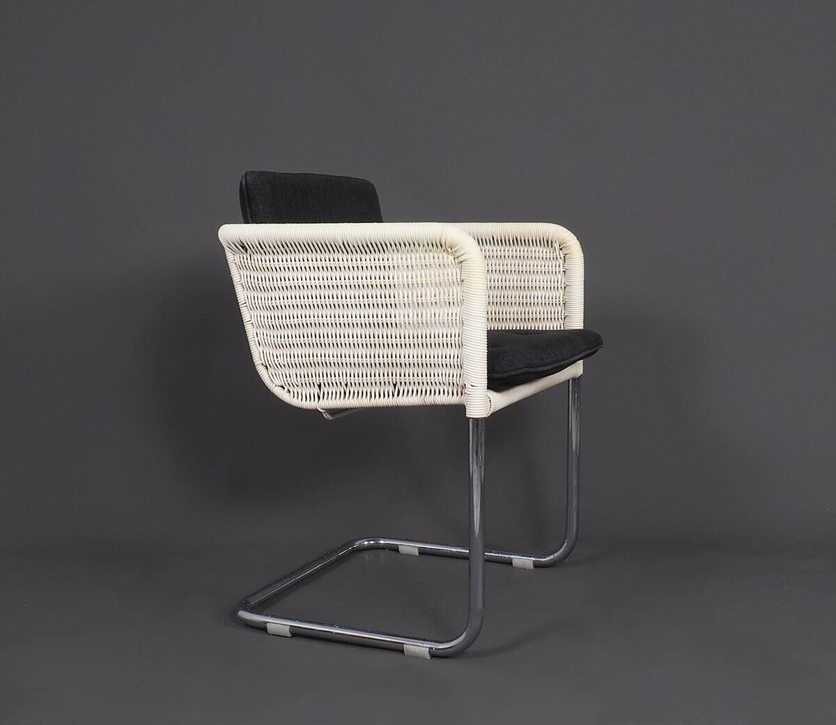 Chaises cantilever blanches Tecta D43, années 1980, lot de 4