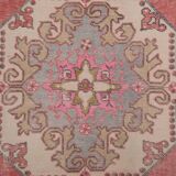 Vintage Turkish rug from Oushak, handwoven 129x213 cm