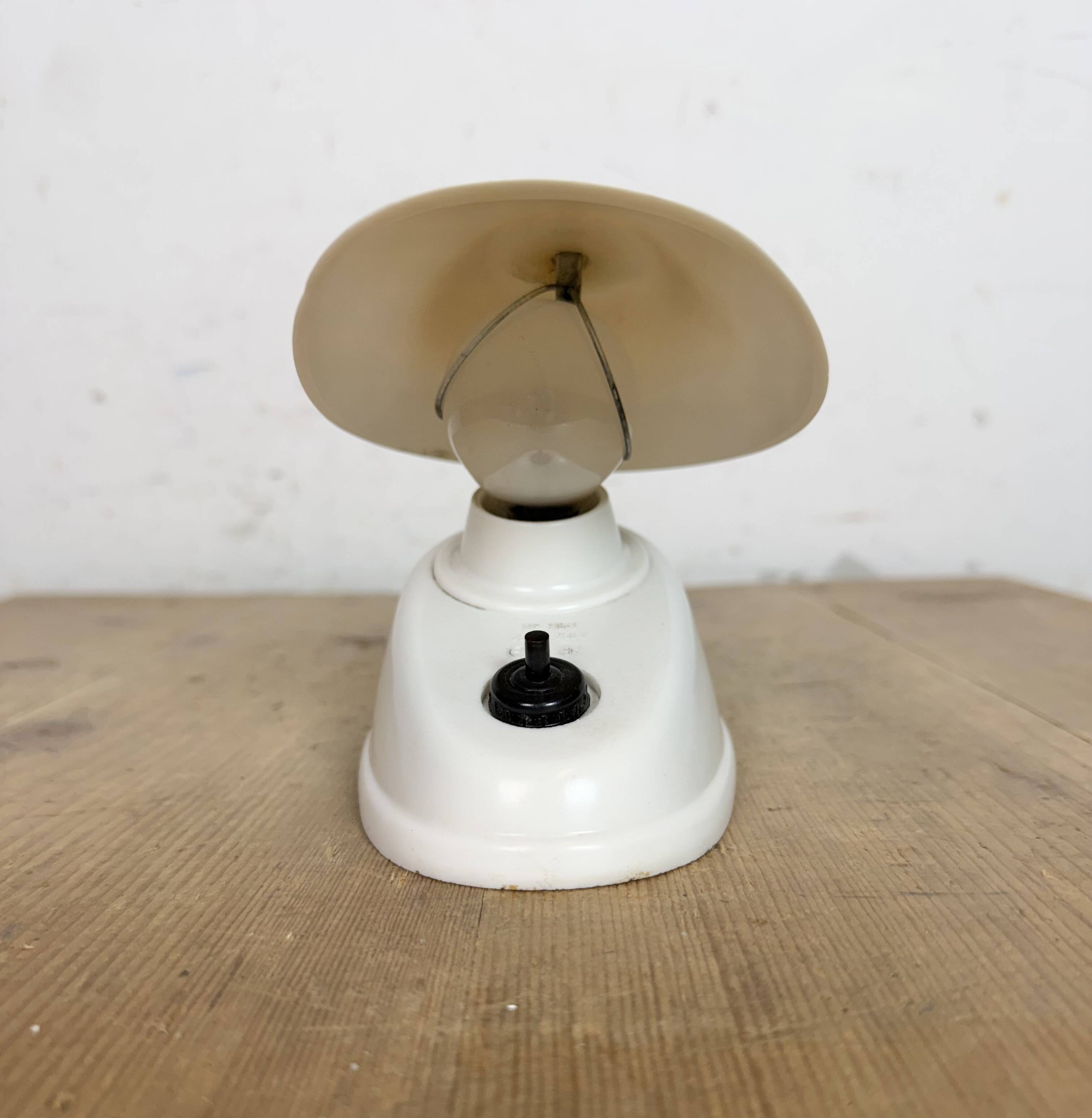 Vintage White Bakelite Table Lamp, 1950s
